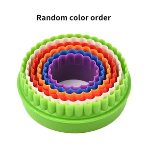 6pcs Colorful Plastic Lightweight Baking Molds, Cookie Cutters, Cake Pans, Random Color Sorting, Ideal for Baking Cookies, Cakes, and More