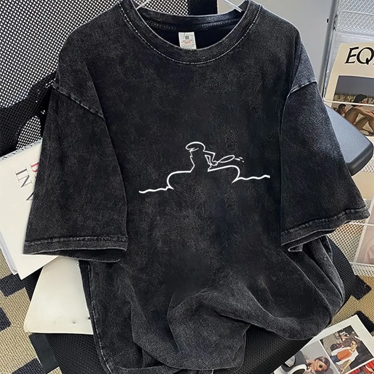 Washed Men'S T‑Shirt, Loose Fit with Vintage Print