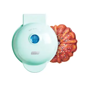 Mini Bundt® Cake Maker Mini Bundt® Cake Maker