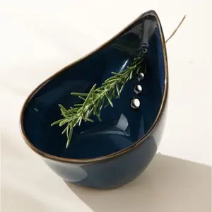 Herb Stripper Bowl, Handmade Herb Peeling Bowl, for Separating Leaves and Stems, Kitchen Herbs Leaf Stripping Tool, Pottery Herb Peeler for Kale, Thyme, Basil, Rosemary Stripper