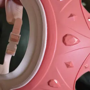 [Holiday Haul] Cute Cartoon Crown Baby Shower Cap – 1 Pack, Reusable Soft Silicone, Comfortable & Protective for Eyes and Ears, Perfect for Kids and Home Bath Time