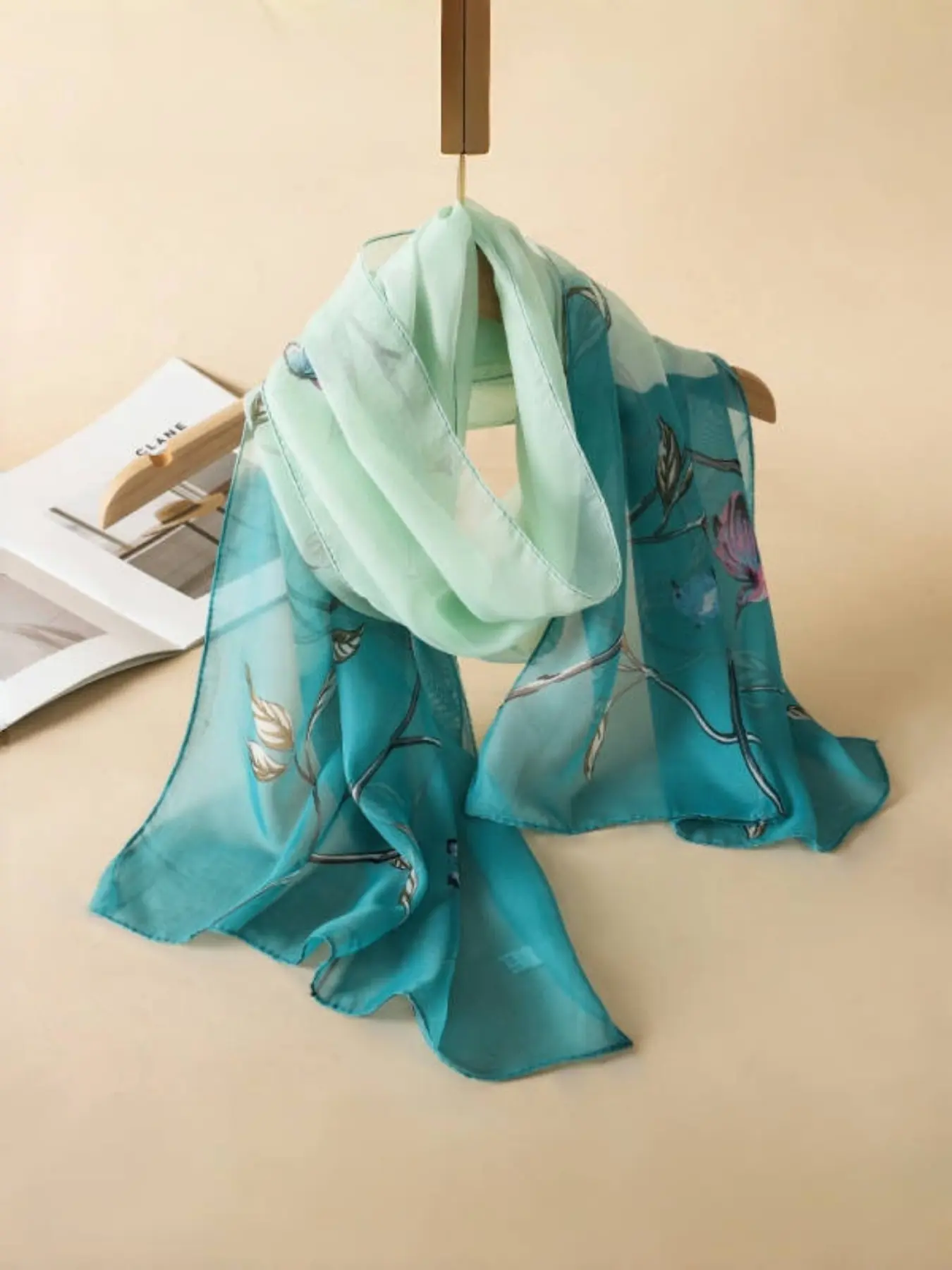 Women's Fashion Summer Versatile Headscarf Outdoor Sun Protection Chiffon Floral Print Scarf, Boho Floral Scarves, Boho Style Scarf, Stylish and Lightweight Accessory for Women, Casual Soft Shawl