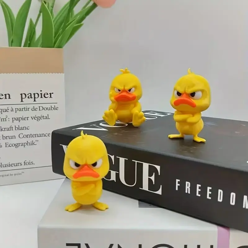 Funny Angry Duck Statue, Cute Cartoon Figurine, Desktop or Car Interior Decor, Multifunctional Home Decoration Gift for Family and Friends, Decorative Figurine