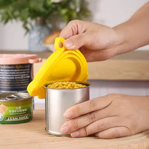 Universal Silicone Pet Food Can Lids for Dogs & Cats, Food-Grade BPA-Free Silicone Can Covers, Airtight Seal Leak-Proof Spill-Proof, Keep Pet Food Fresh, Insect-Proof Dust-Proof, 3-Ring Design Fits Most Standard Size Cans, Soft Flexible Stretchy Reusable