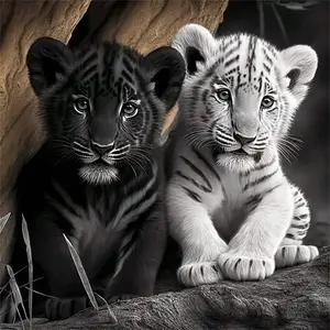 Tiger's Sparkle 5D Diamond Painting Kit - Vibrant Full Drill Round Rhinestone Embroidery Art For Adults And Beginners, DIY Craft For Stunning Home Wall Decor And Relaxation