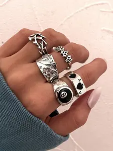 Dark Poker Card Rings Vintage Y2K Spade a Paper Ring Set for Men Women, Creative Punk Joint Rings, Punk Style Ring, Dark Aesthetic Rings, Halloween Accessory, 5 Piece Set