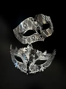 Gala in Silver Mask Duo