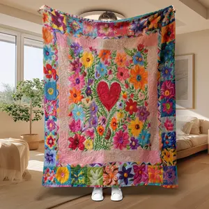 Heart & Flower Print Fleece Blanket, Lightweight Throw Blanket, Soft Warm Napping Blanket for Home Office Travel Camping