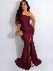 One-Shouldered Ruched Evening Dress With Split Thigh - Vestido De Noche Fruncido De Un Solo Hombro Con Abertura En El Muslo