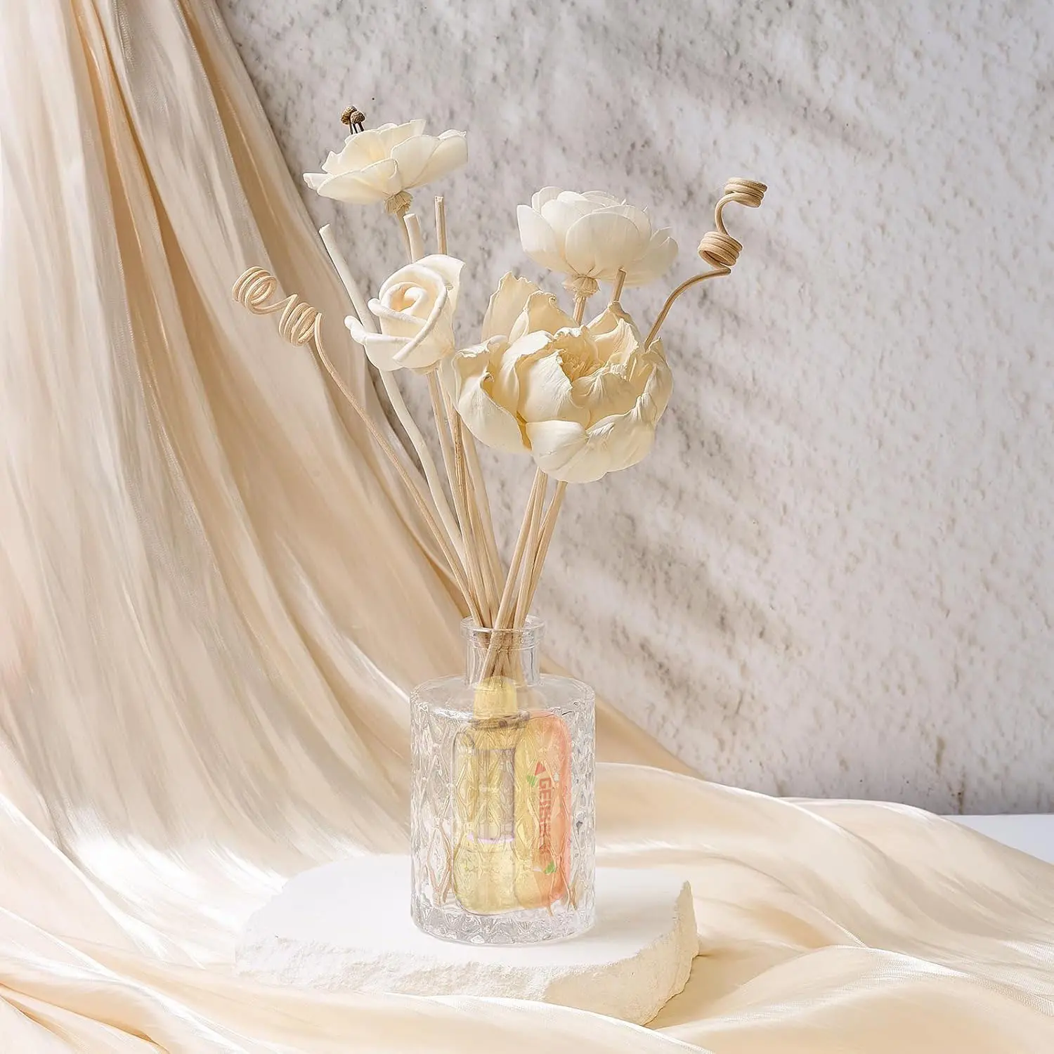 GEEEEEbar Flower Premium Reed Diffuser Set with Preserved Breath & Cotton Stick Black Forest, 6.7oz Scent Fragrance Oil Diffuser for Bedroom Bathroom Home Décor