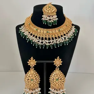 Gold Polish Set with Earrings - Elegant Floral Design Necklace and Earring Set for Women