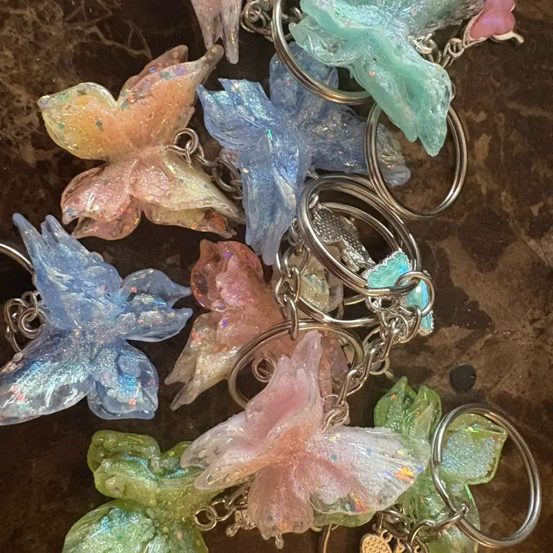 Beautiful Butterfly Keychains - Colorful Iridescent Design for Stylish Accessories