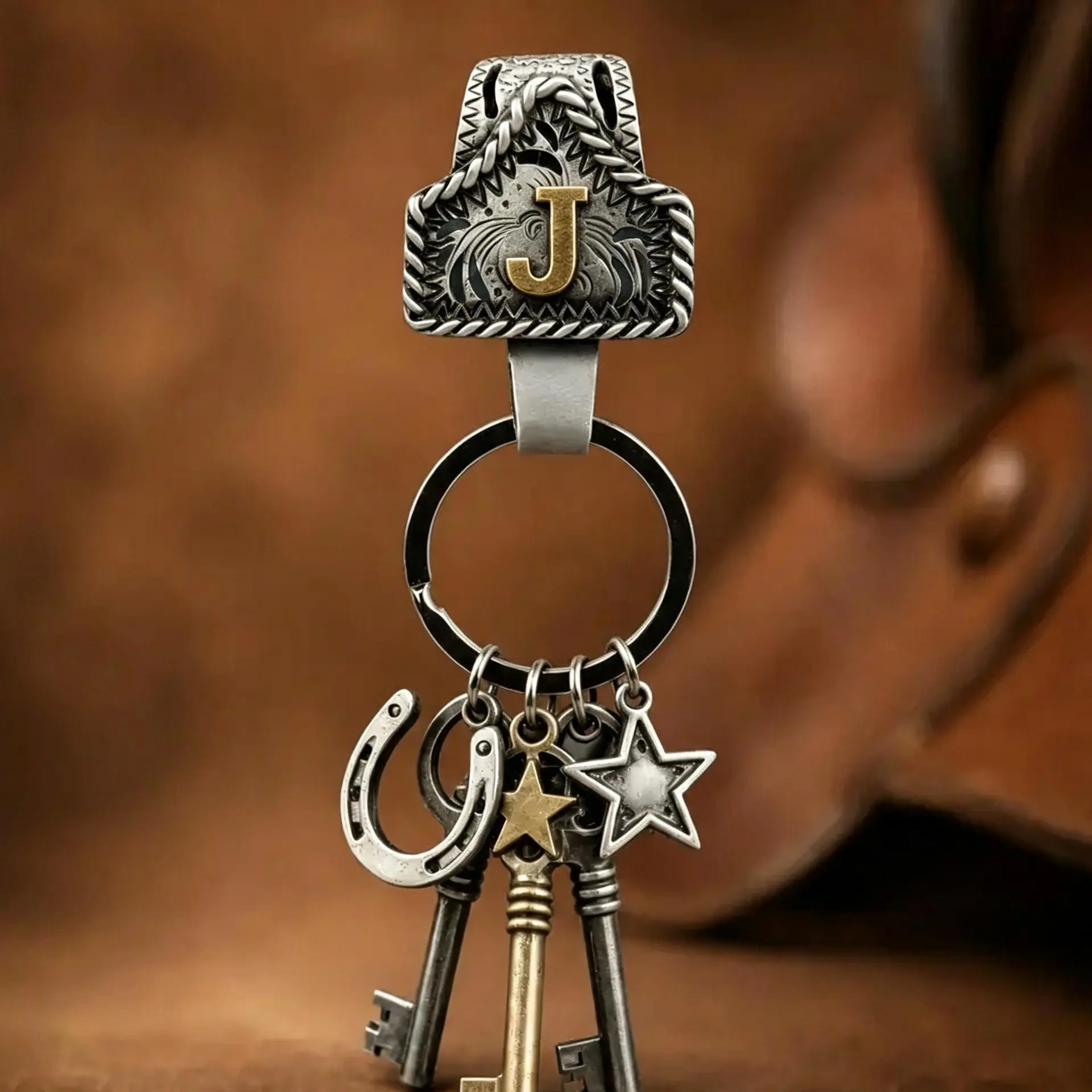 Vintage Western Cowboys Keychain - Rustic Ranch-Style Stylish Keyring, Lightweight Keychain for Car Keys, Country Party Gift for Dads & Husbands, Home & Party Accessory Lucky Charm Freshman Gift, Western Party Gifts