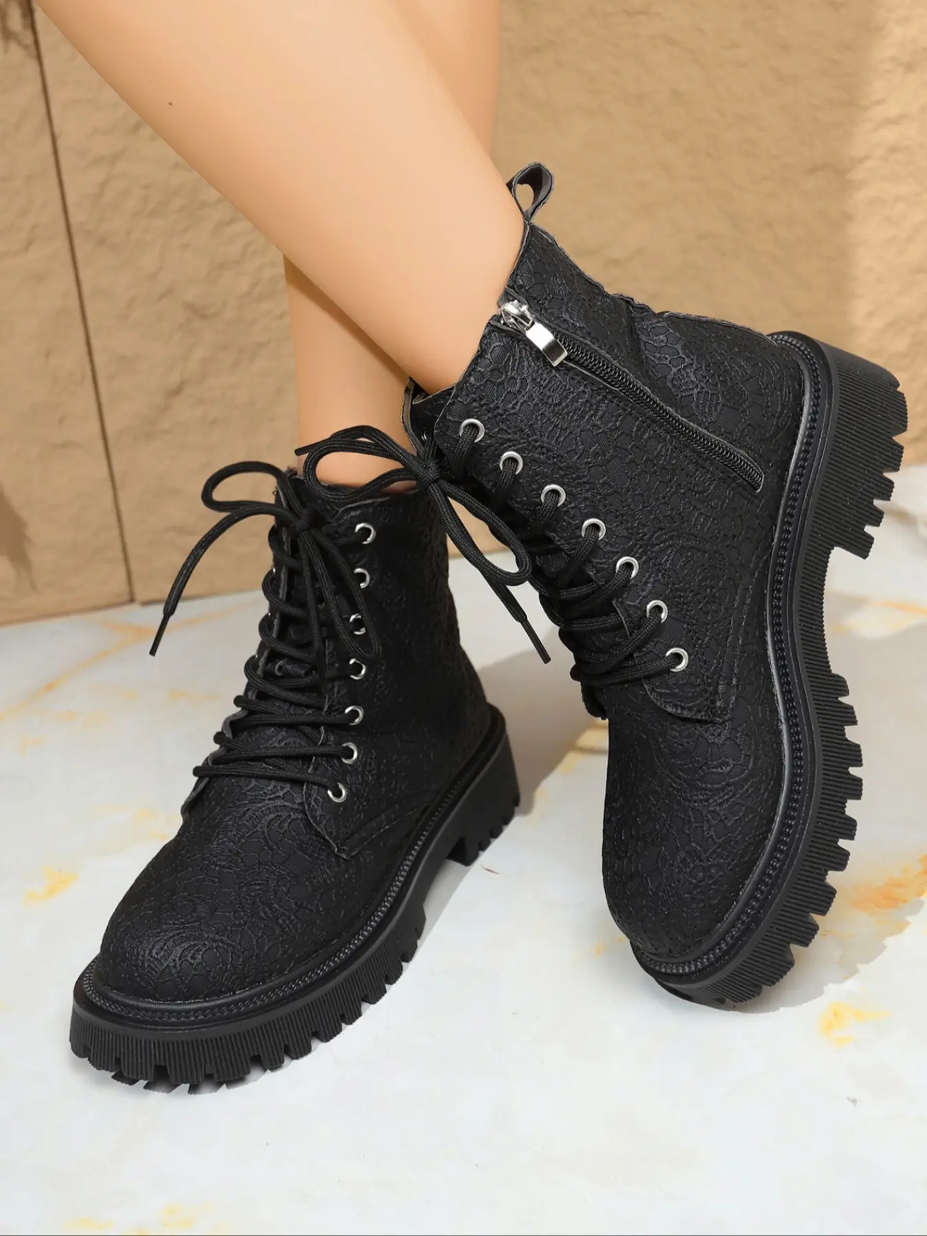 Women's platform ankle boots, Trudge boots, featuring a casual round toe with embossed lace details, suitable for all seasons, zipper closure, thick rubber sole for height increase