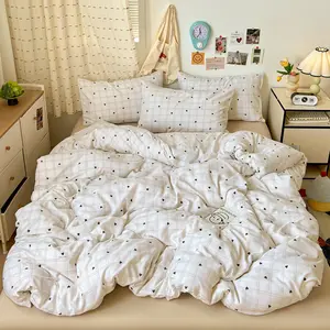 4pcs Heart Grid Bedding Set, Soft and breathable, suitable for single/double beds, ideal for bedrooms, guest rooms, and dormitories, with a small fresh style, Soft Bedding Sets Includes 1*duvet cover + 1*Flat Sheet + 2*Pillowcases,no core