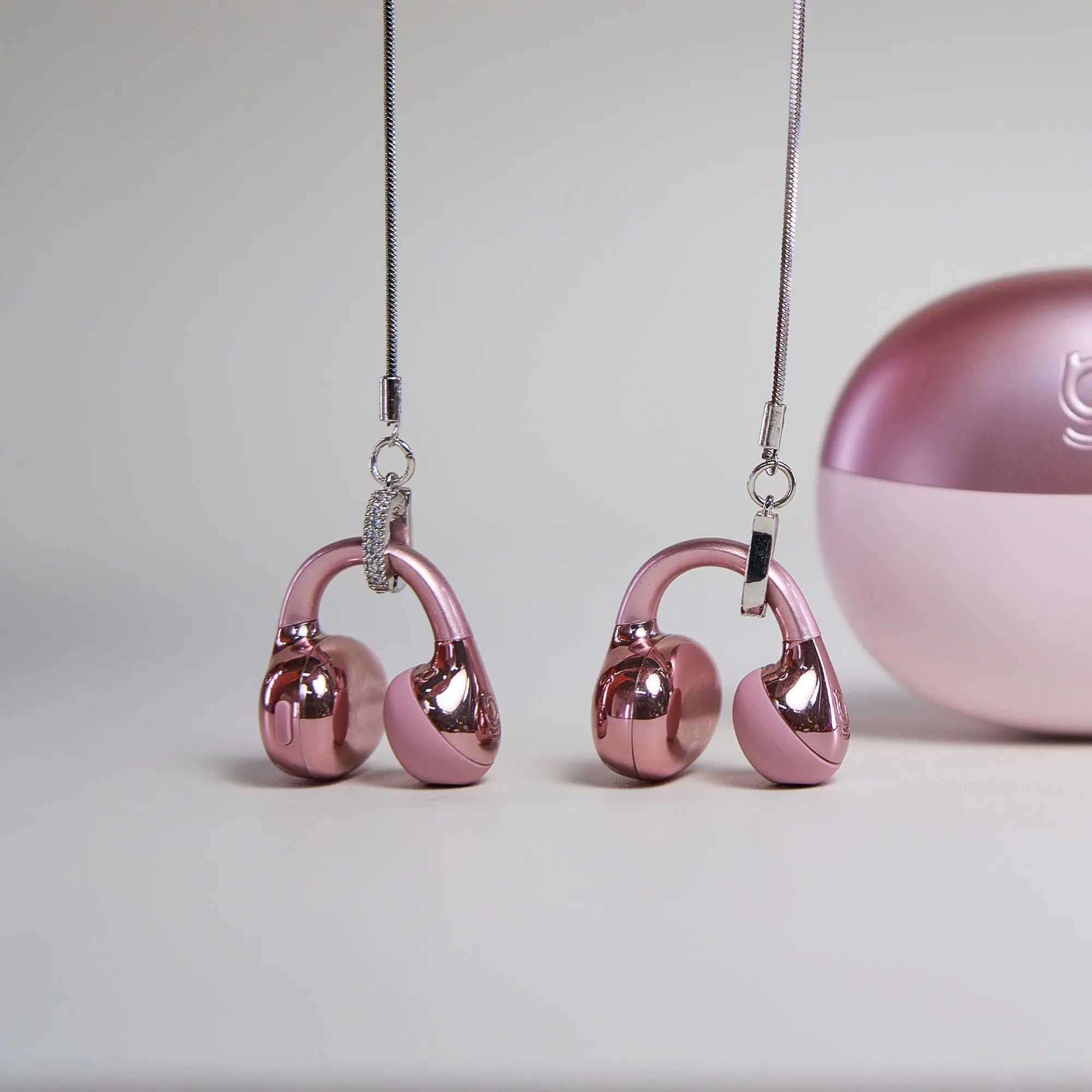 [Earbuds Set] Baseus BC2s Open Ear Clip-On Wireless Earbuds + Necklace Charm Gift Set, 4.8g Cloud-Soft, Bluetooth 6.0, Hi-Res Audio, AI 4-Mic Calls, IP55, 60H Playtime