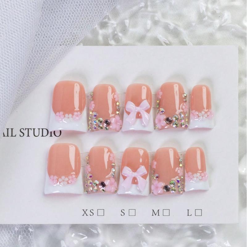 10pcs Y2K Pink And White French Press On Nails, Handmade Floral Short Duckbill Fake Nails, Stylish Acrylic Nails, Pink Bow Design, Pink And White Small Flower Decoration, Rhinestone Embellishment Nail Art, Suitable For Daily, Work, And Holiday Wear