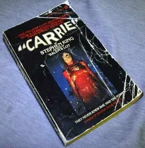 USED-Carrie by Stephen King (Unknown)