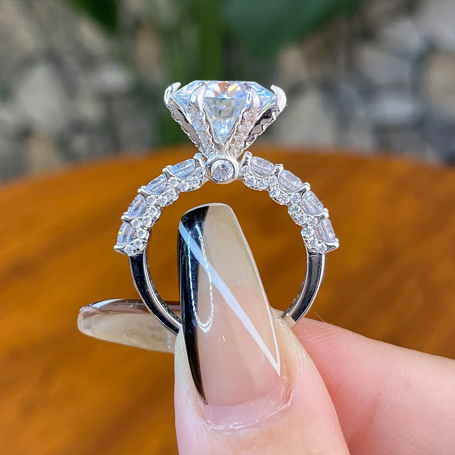 Women's S925 Silver 5-Carat Sparkling Moissanite Ring - Elegant, Durable Jewelry Gift for Wedding, Ideal for Daily Wear
