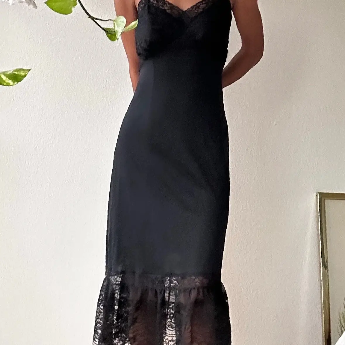 1950s Black Ruffle Slip Lingerie Womenswear Underwear