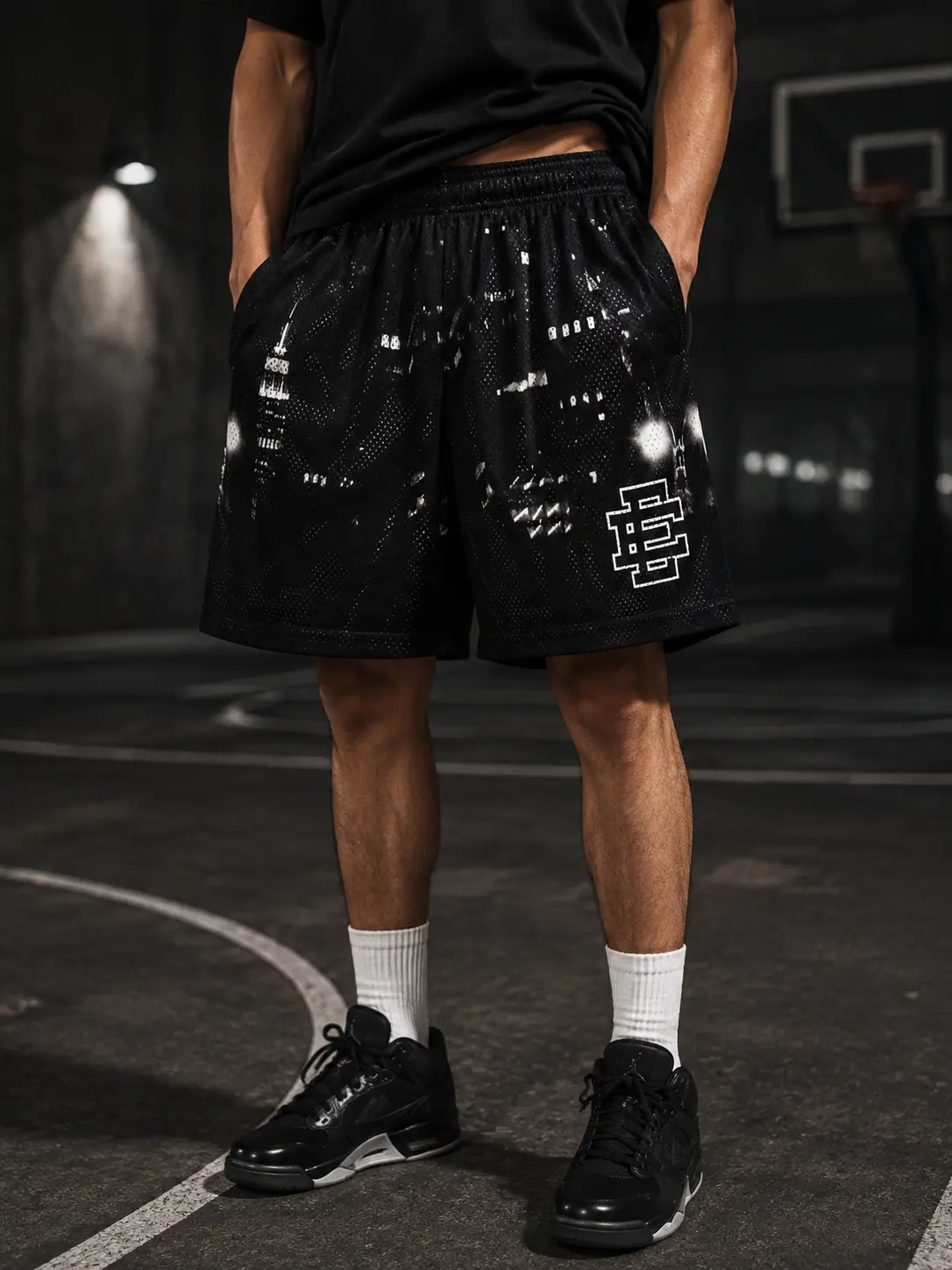 Men’s Black City Night Print Mesh Shorts – Breathable Basketball Shorts, Athletic Streetwear, Gym Training & Casual Summer Bottoms