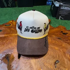 El Señor de los Gallos (kaki)