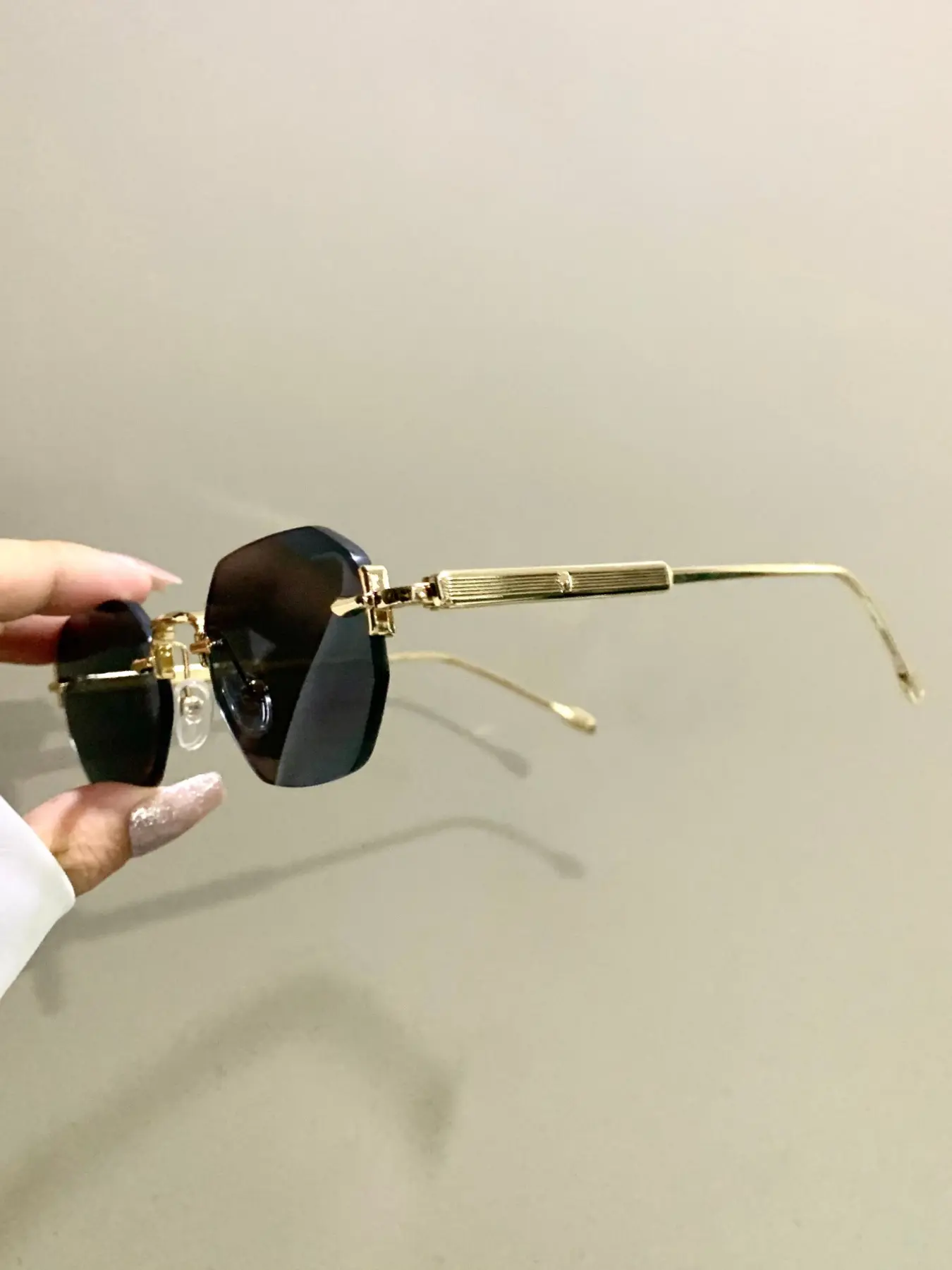 Frameless Polygon Glasses, Fashionable Trendy Metal Frame Leg Eyeglasses for Men and Women, Stylish Glasses, Modern Sunglasses