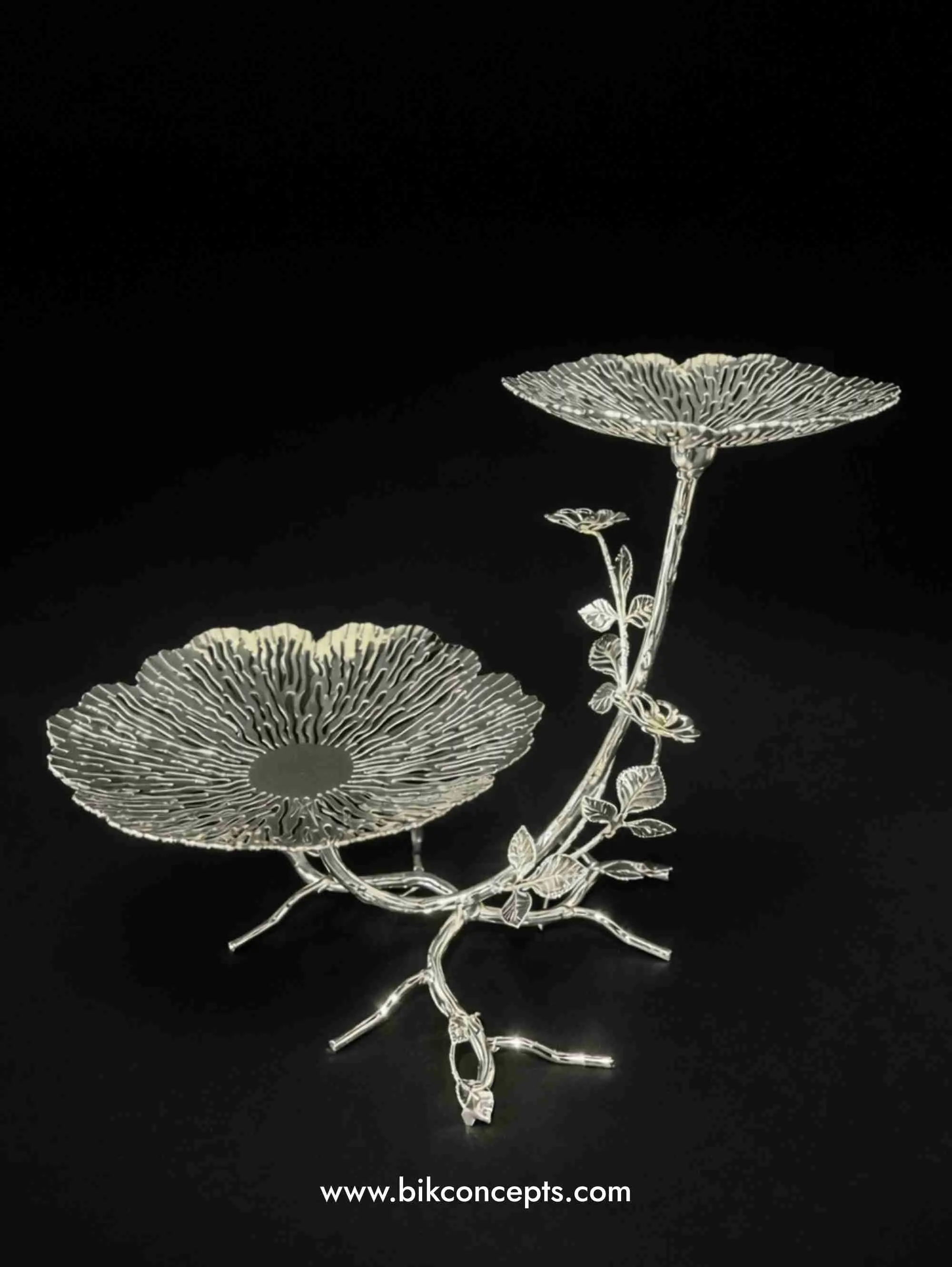 Sturdy Stylish 2-Tier Stainless Steel Floral Serving Platter with Flowers, Silver Blossom Stand for Tea Service