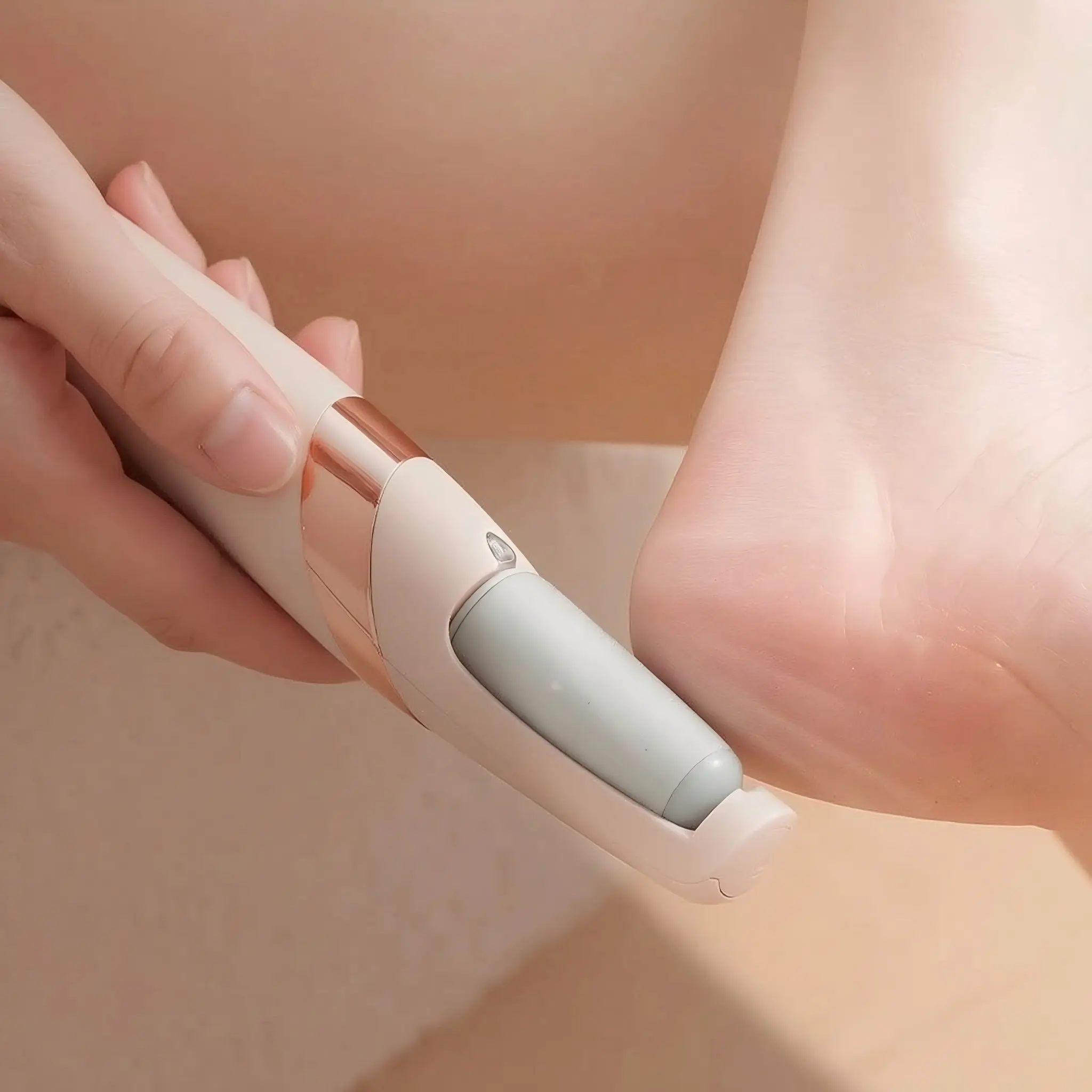 Electric Foot Grinder Automatic Foot Callus Rubbing Pedicure Dead Skin Callus Remover for Foot Beauty Machine