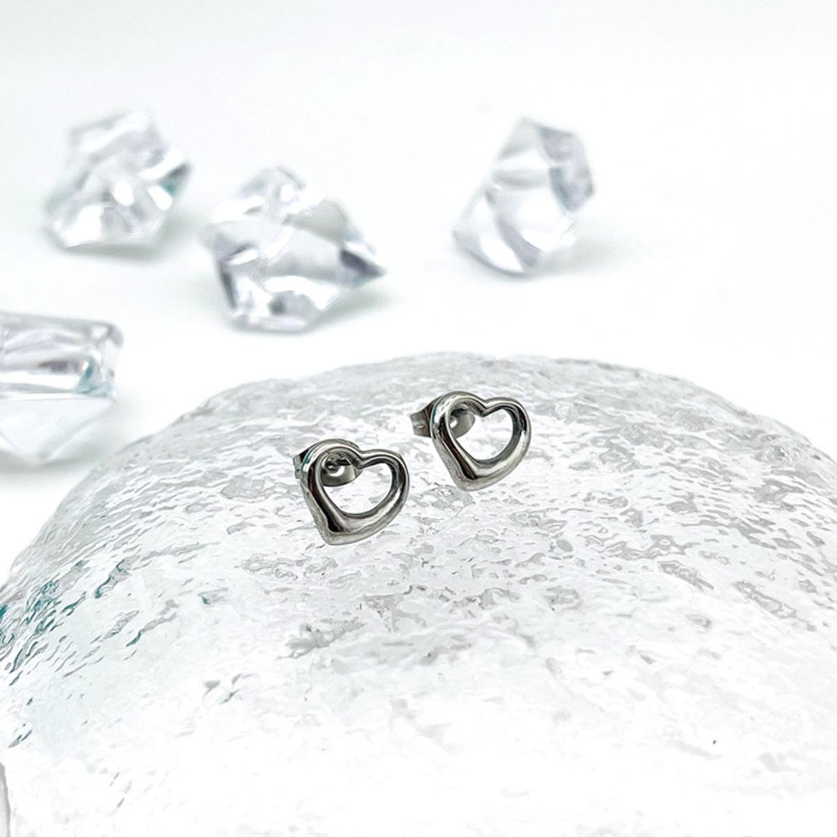 Unique Reversible Heart Stud Earrings for Women, Artistic Double-Sided Enamel Statement Earrings, One-of-a-Kind Ear Accessory for Daily Wear, Trending Jewelry Gift