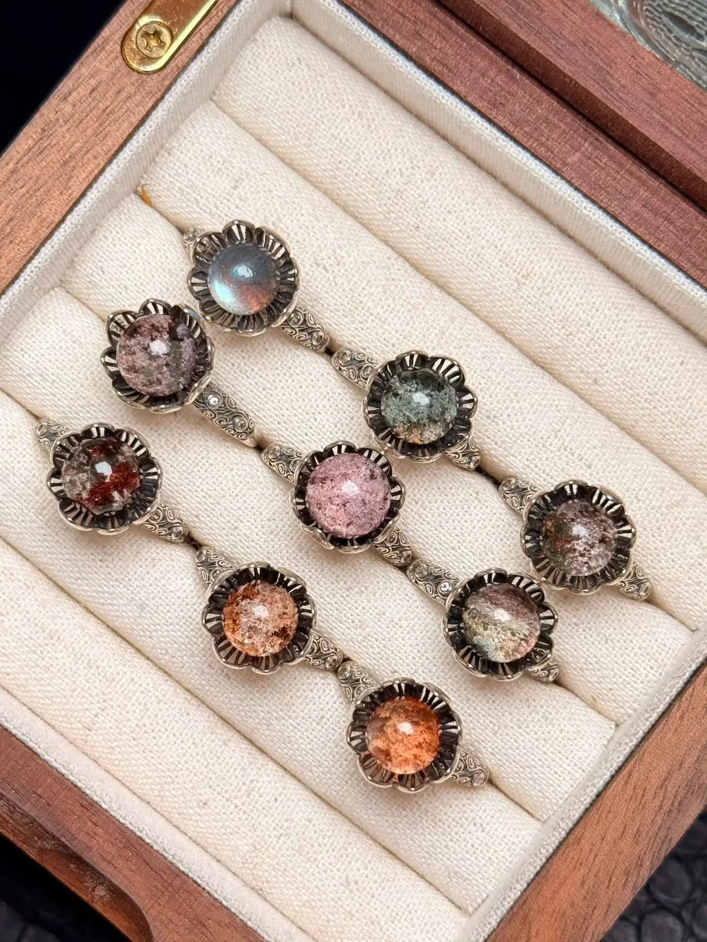 Suvi(8542)gc.Garden Quartz Rings