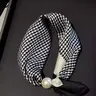 Pearl Necklace with Magnetic Buckle and Scarf Pendant, Elegant Stylish Women's Scarf for All Seasons, Fashionable Accessory for Gifts