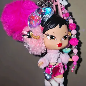 BRATZ BABYZ JADE RUNWAYZ KEYCHAIN with Pink Beads and Heart Charm for Kids' Accessories