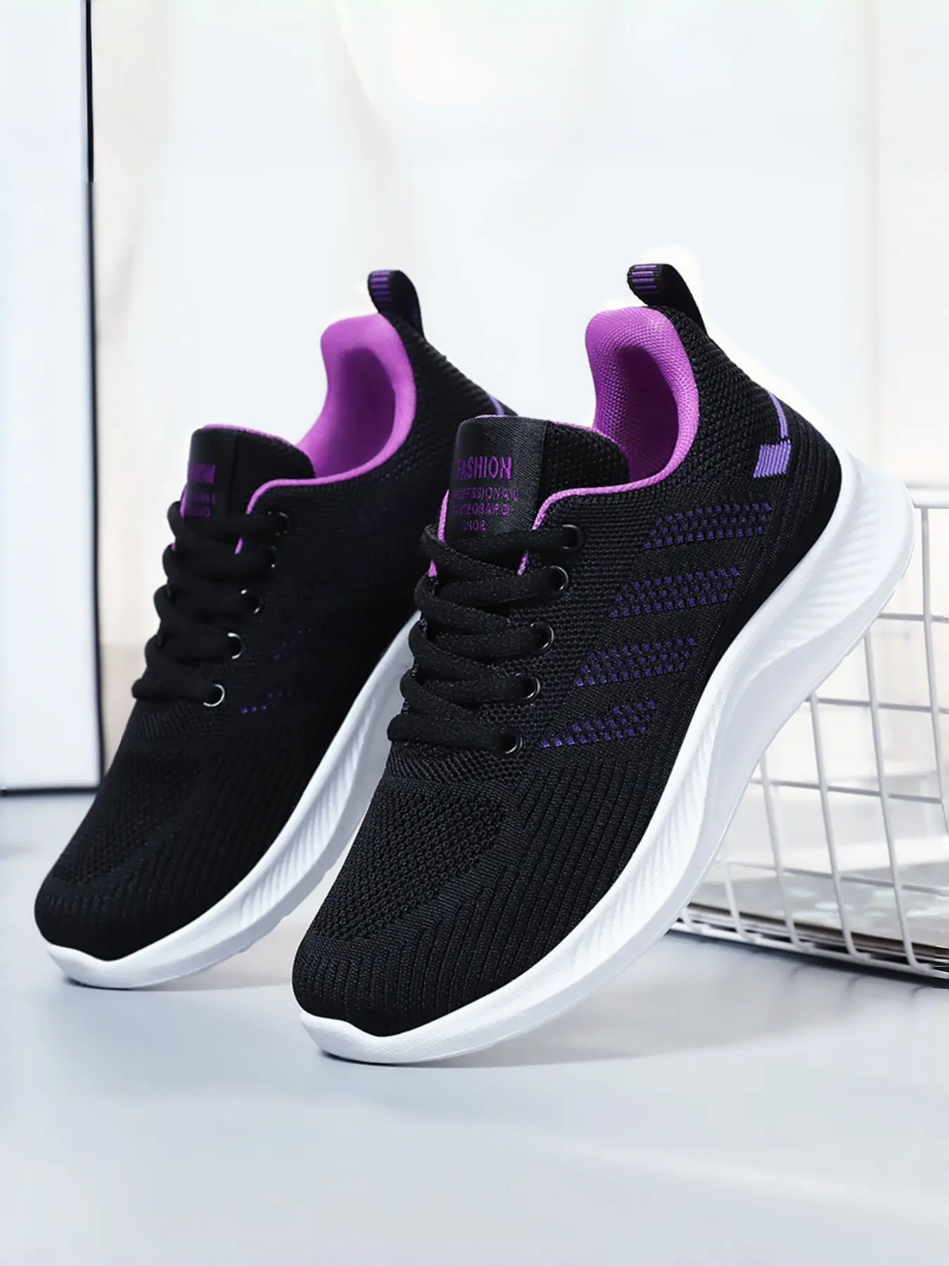 Trending Striped Sneakers for Women | Breathable Mesh Versatile Walking Shoes | Fashion Casual Sports Shoes All Seasons Sneakers Trendy Walking Sneakers