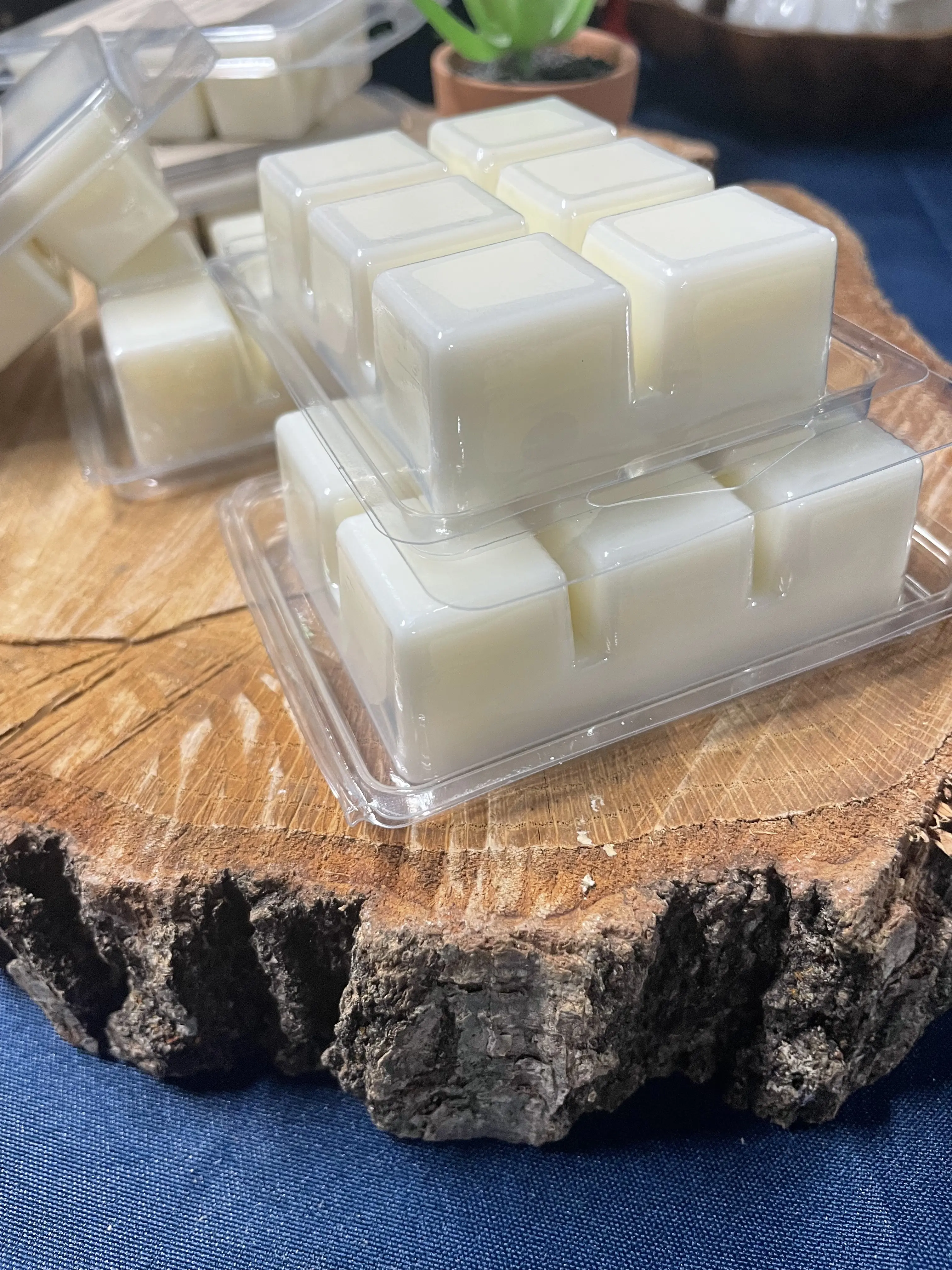 Wax Melts 2.5oz All Natural Soy Wax - Variety of Scents - Strong Scented Fragrance Wax Melts 2.5oz All Natural Soy Wax - Variety of Scents - Strong Scented Fragrance