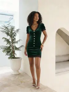 Women's Sexy Colorblock Lace and Velvet Long Sleeve Mini Bodycon Dress, Holiday Style, Chic, All Seasons, Floral Pattern, Fitted Design