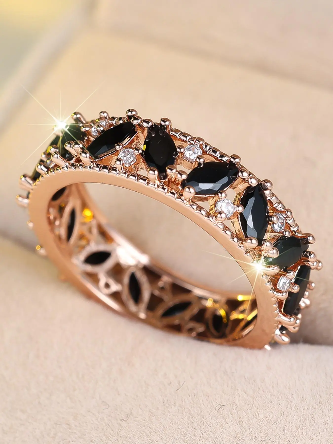Luxury Single Row Black Marquise Cubic Zirconia Ring, Statement Ring, Elegant Jewelry for Women, Trendy All-match & Exquisite Jewelry for Birthday Gift