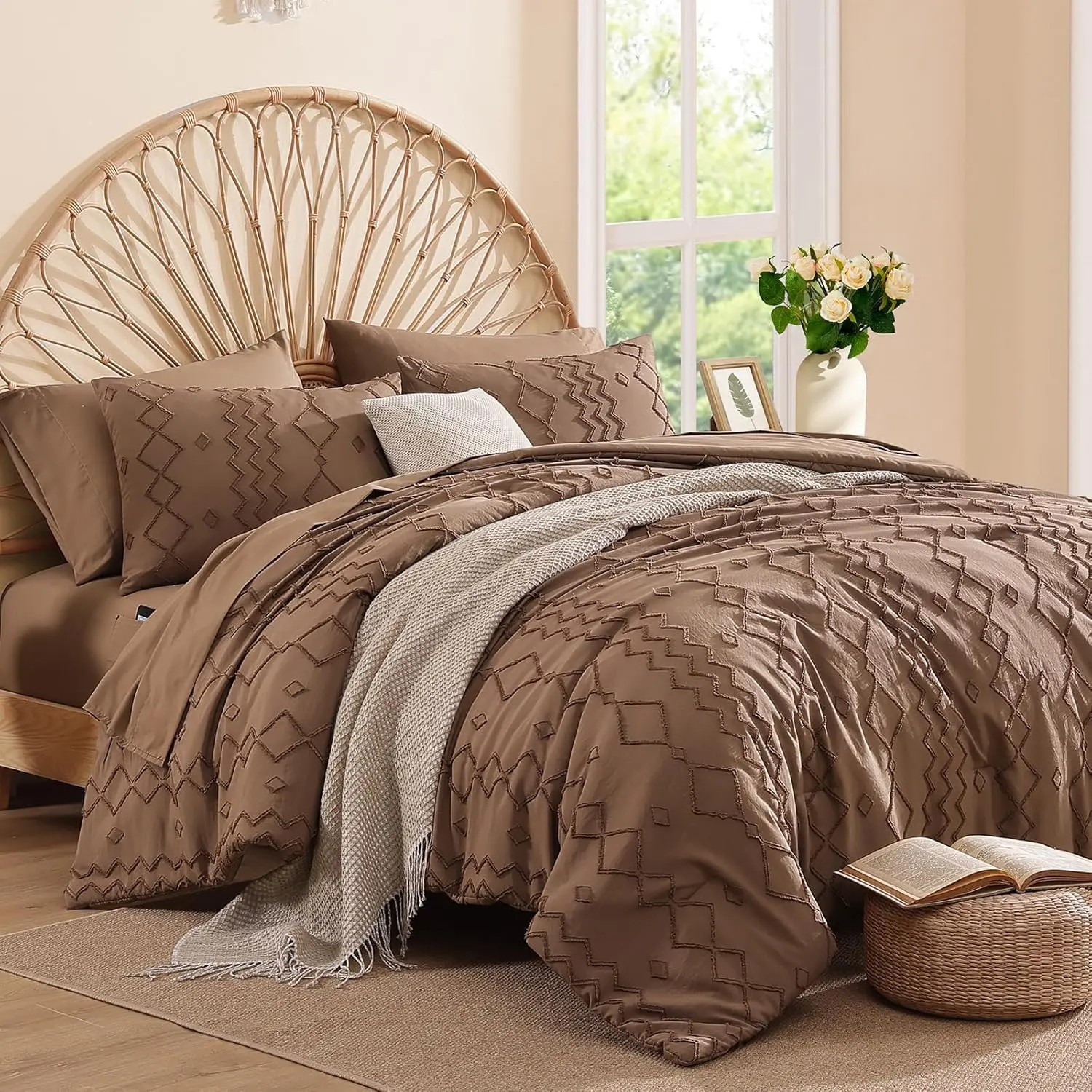 Brown-geometric Boho