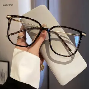 Y2K Retro Square Tortoise Shell Frame Glasses, Lightweight TR & Zinc Alloy Fashion Eyewear, Stylish Unisex Eyeglasses for Work & Daily Wear