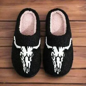 Razels Western Elegance Longhorn Skull COW Slippers - Black Round Toe Soft Fleece & TPR Sole for Women's Walking & Home Comfort Shoes Flipflop Slide Soft