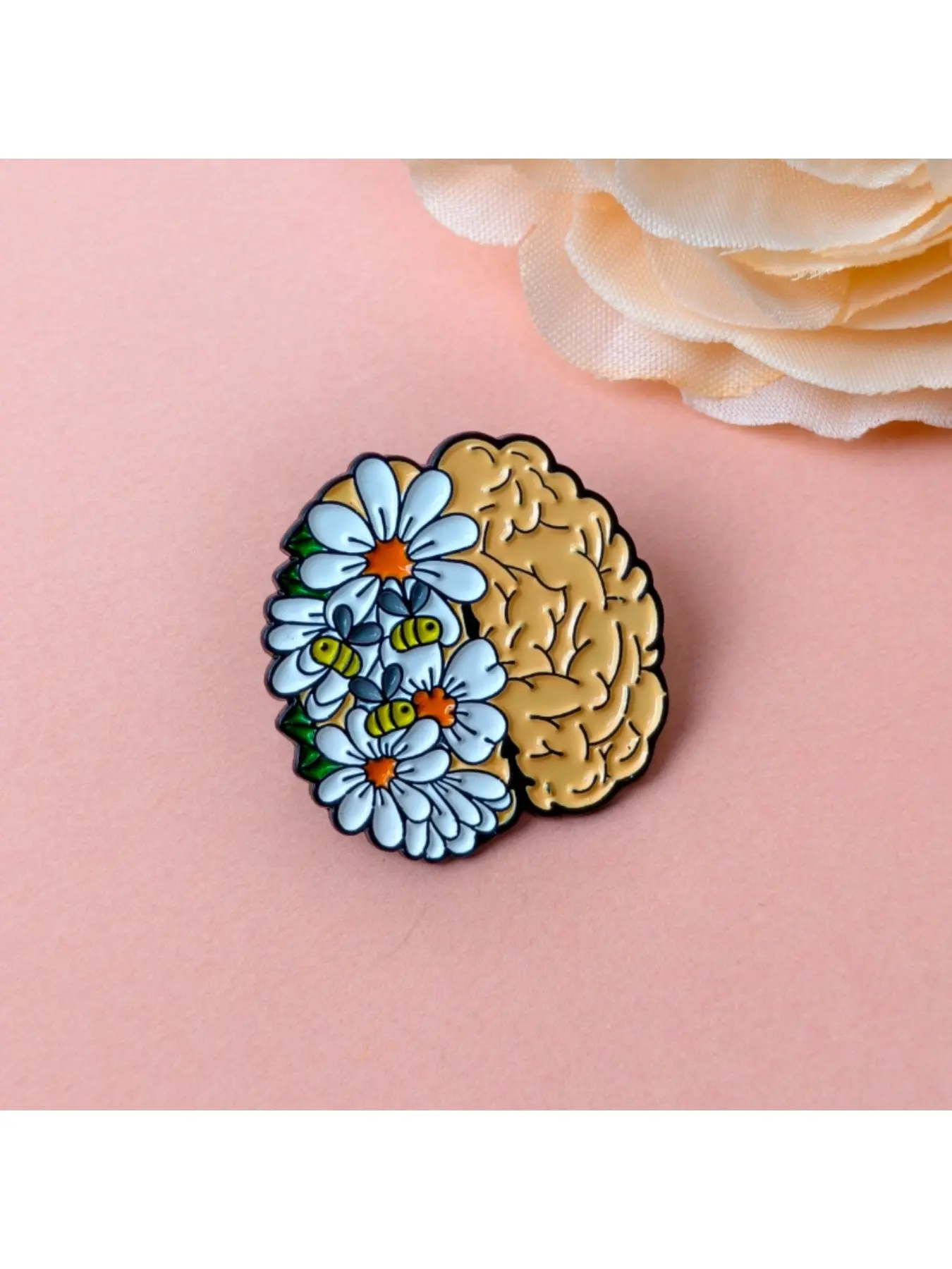 Creative Yellow Floral Brain Enamel Pin Halloween Christmas Brooch Badge for Jacket Hat Backpack Accessories
