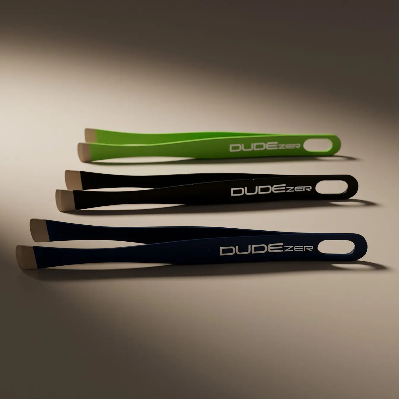 DUDEzer Wide Tip Tweezer DUDEzer Wide Tip Tweezer