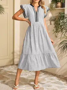 2026 Fashion New Women's Daily Elegant Striped Pleated Short Sleeve Contrast V-Neck Dress, Stylish and Comfortable Summer