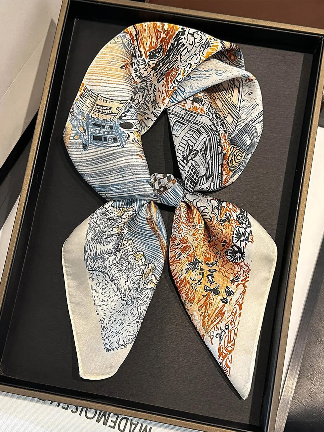 Fashionable Commuter Geometric Stripe Print Square Scarf, Two-In-One Decorative Neck Gaiter, Perfect for Travel and Dates