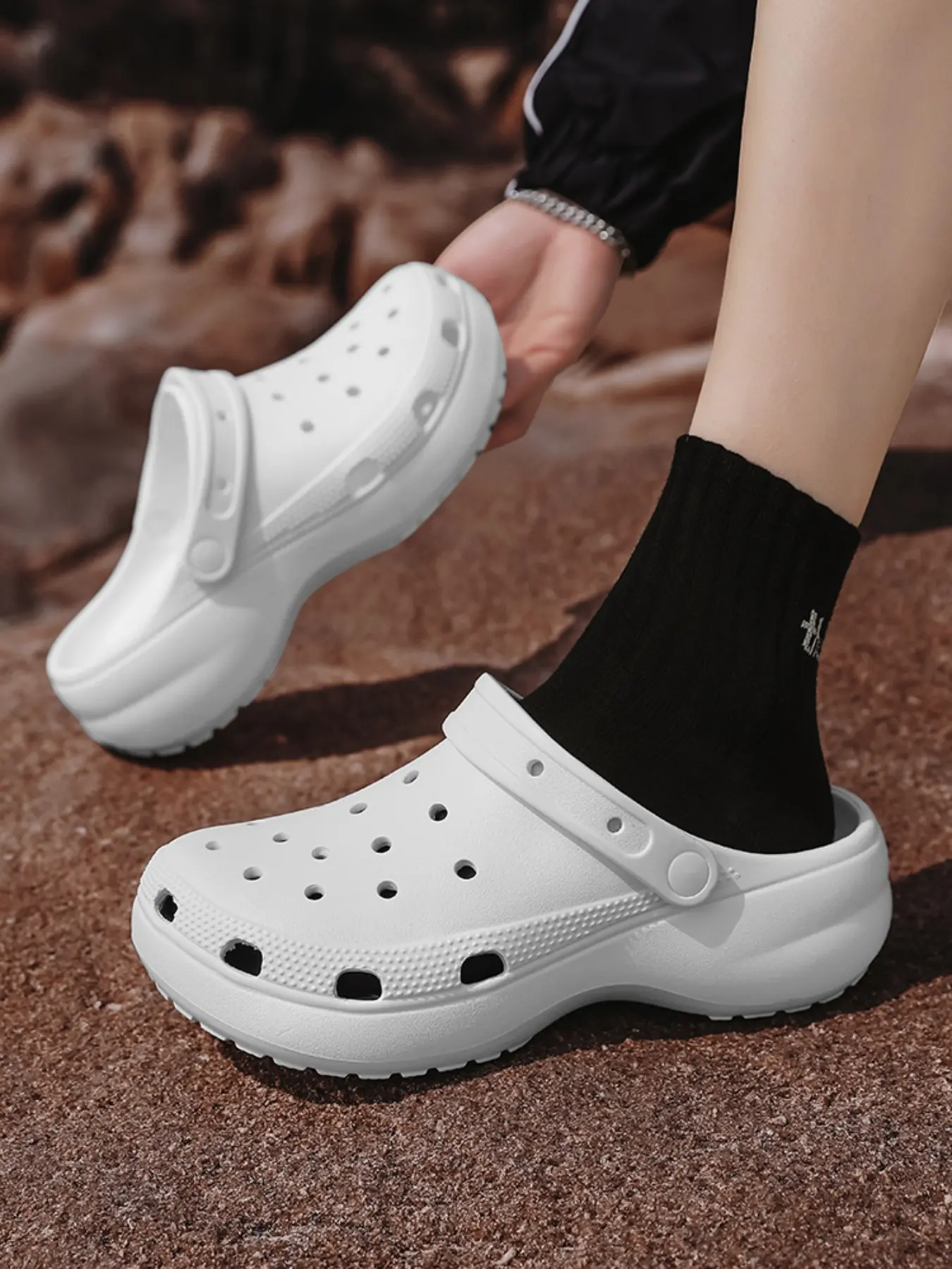 Unisex Antibacterial Non-Slip Cool Slippers, Protect Feet and Joints, Suitable for Home Bathroom Outdoor, Comfortable No Odor, Slippers Indoor, Footwear