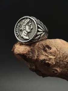 Men Vintage Roman Empire Caesar Stackable Rings Stainless Steel Silver/Gold Color Coin Caesar Head Signet Men Rings Fashion Jewelry