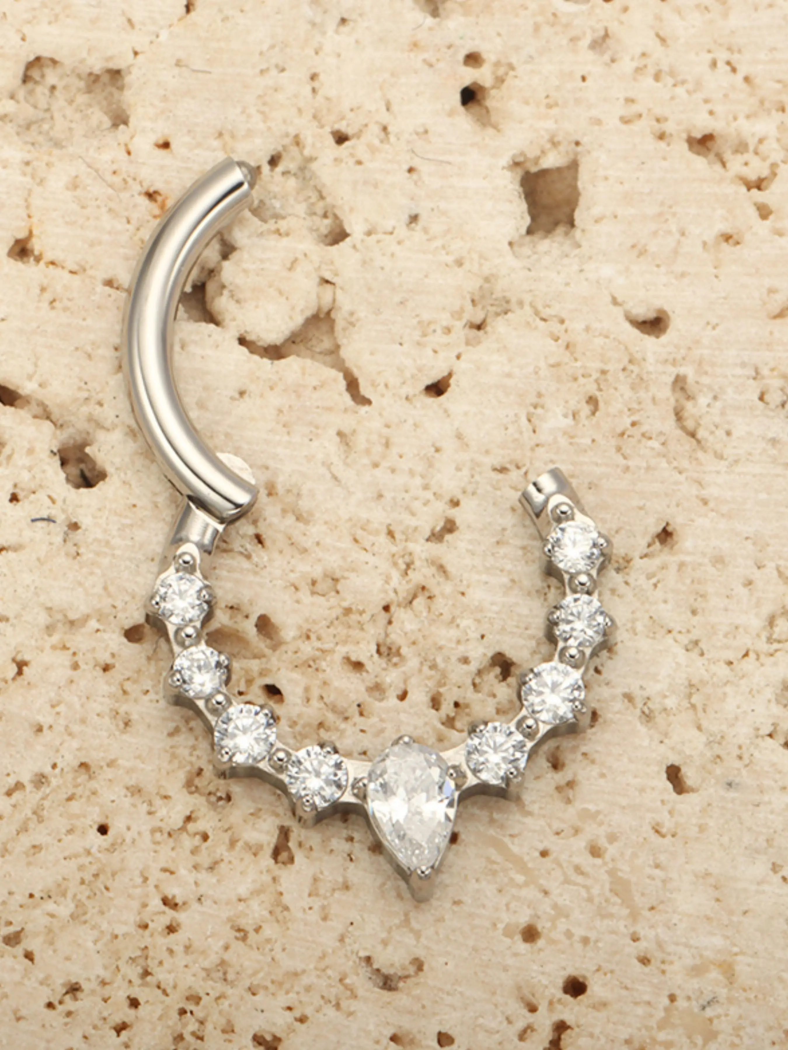 G23 Titanium Water Drop Cz Clicker Septum Nose Ring, Punk Style Daith Earring Hoop, Front Facing Hinged Segment, All Seasons Body Jewelry, Septum Pierced Ring
