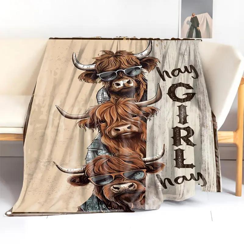 Soft Funny Throw Blanket Highland Cow Pattern Blanket, Cow Print Blanket, 1 Count Soft Comfortable Throw Blanket, Cool Bedroom Bedding Blankets, Warm Napping Blanket for Home Office Travel, Cozy Chic Blanket