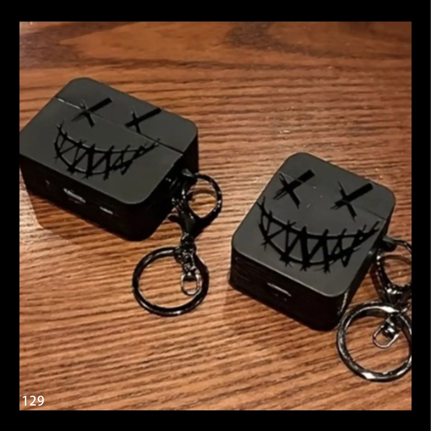 Black smiley face + keychain