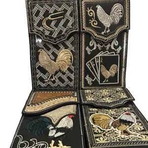 Portacelulares con diseños de gallos